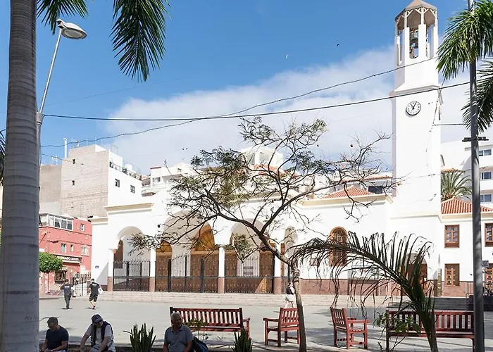 Apartamento Cristianos 2 *